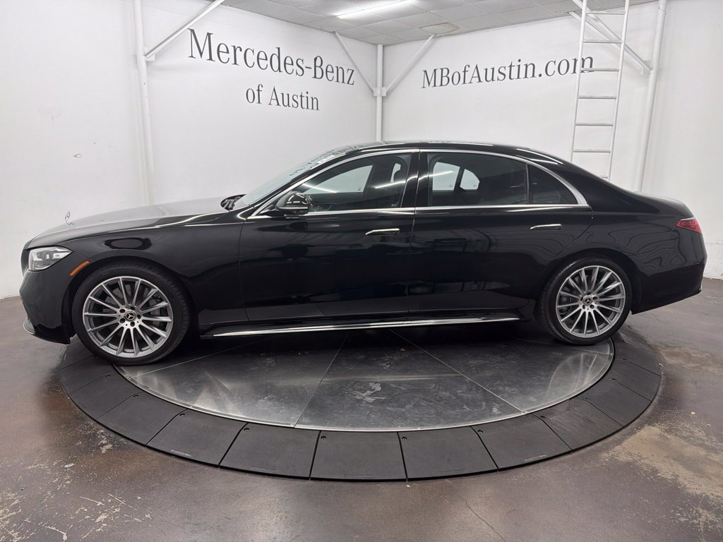 Used 2023 Mercedes-Benz S 580 4MATIC Sedan image 4