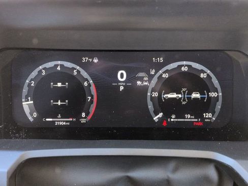 Used 2025 Toyota Tacoma TRD Off-Road image 35