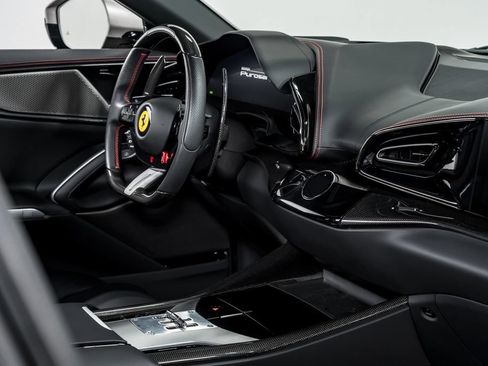Used 2024 Ferrari Purosangue AWD/4WD image 32