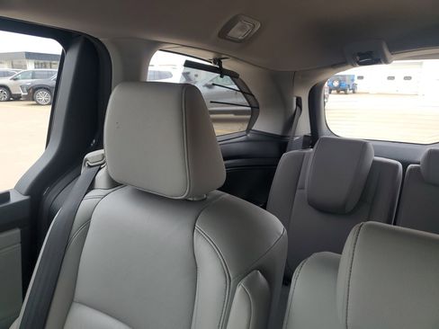 Used 2023 Honda Odyssey Touring image 13
