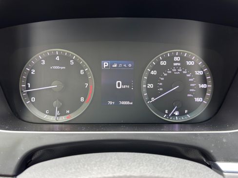 Used 2015 Hyundai Sonata Sport w/ Option Group 03 FWD image 16