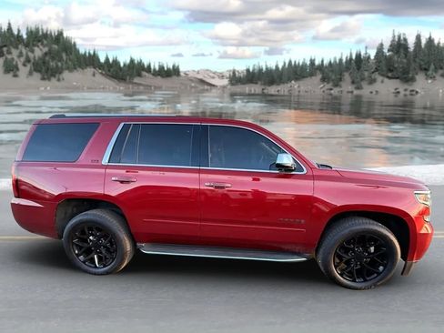 Used 2015 Chevrolet Tahoe LTZ image 2