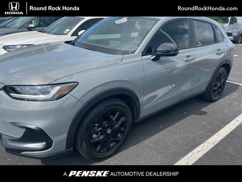 Certified 2025 Honda HR-V Sport image 1