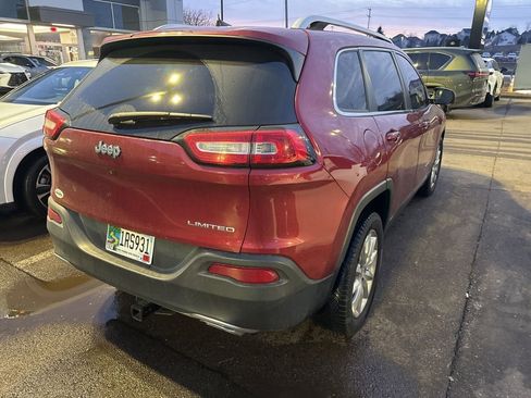 Used 2016 Jeep Cherokee Limited image 36