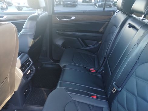 Used 2024 Volkswagen Atlas SE image 15