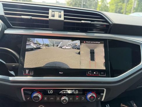 Used 2023 Audi Q3 2.0T Premium Plus w/ Premium Plus Package AWD/4WD image 28