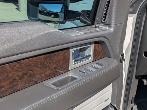 Used 2013 Ford F150 Platinum image 12