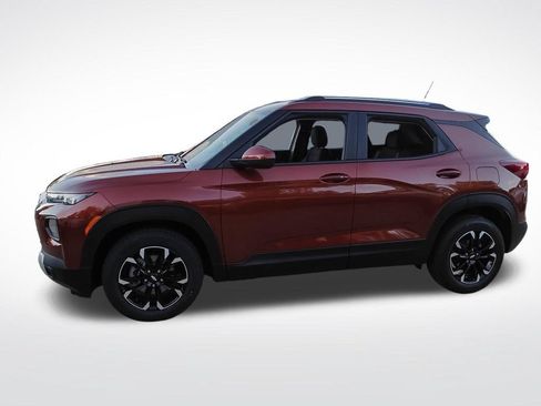 Certified 2021 Chevrolet TrailBlazer LT w/ Driver Confidence Package FWD image 4