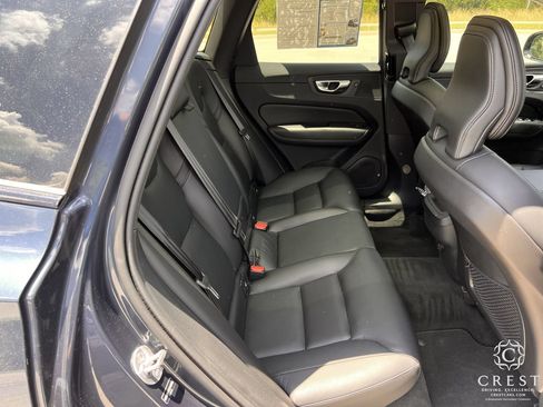 Used 2025 Volvo XC60 B5 Core AWD/4WD image 28