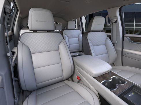 New 2026 GMC Acadia Denali w/ Super Cruise Package image 16