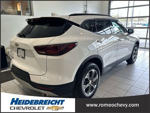 Used 2024 Chevrolet Blazer LT w/ LPO, Floor Liner Package FWD image 4