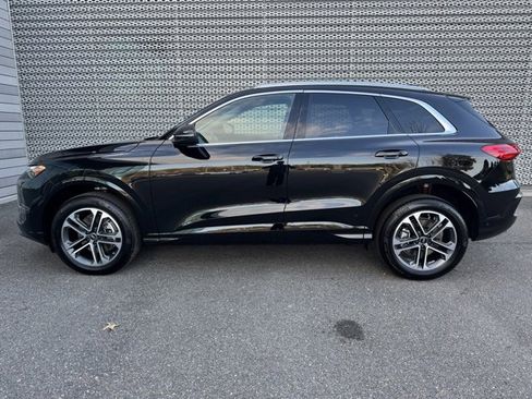 New 2025 Audi Q5 Premium image 2