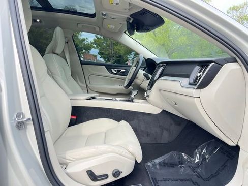 Used 2021 Volvo S60 T5 Inscription AWD/4WD image 23