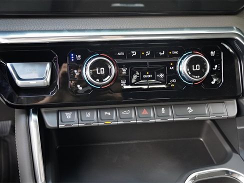 New 2026 GMC Sierra 2500 Denali w/ Denali Reserve Package image 18