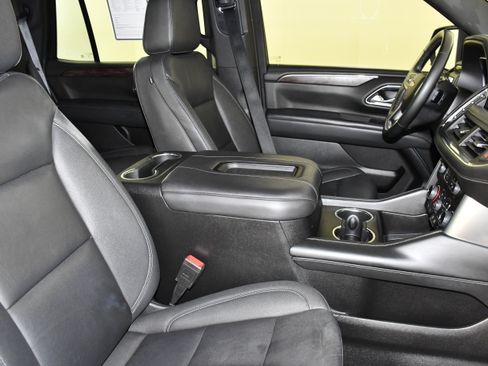Used 2023 Chevrolet Tahoe LT w/ Luxury Package AWD/4WD image 44
