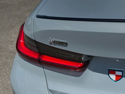 New 2026 BMW 330i xDrive Sedan w/ M Sport Package AWD/4WD image 10