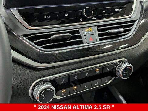 Used 2024 Nissan Altima 2.5 SR w/ SR Premium Package AWD/4WD image 22