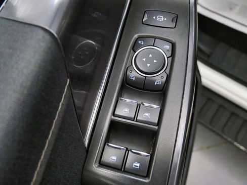 Used 2025 Ford F150 Lariat AWD/4WD image 13