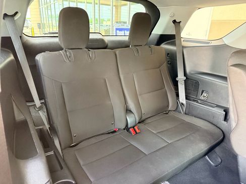 Used 2021 Ford Explorer XLT RWD image 20