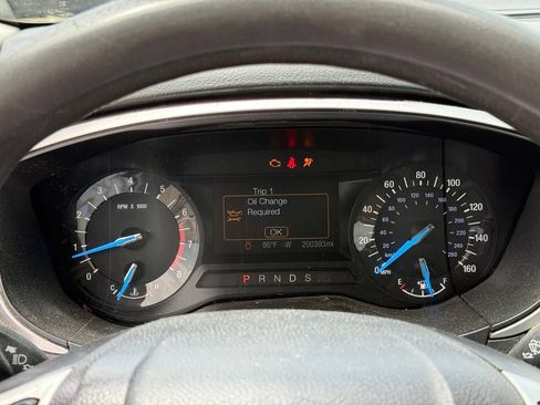 Used 2016 Ford Fusion SE FWD image 17