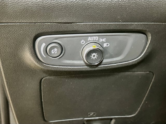 Used 2025 Buick Encore GX Preferred FWD image 10