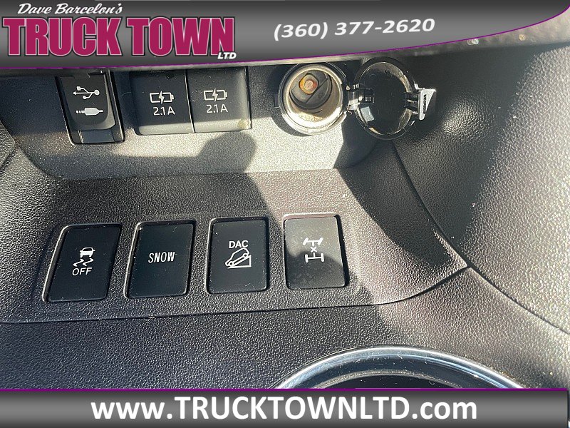Used 2018 Toyota Highlander XLE AWD/4WD image 31