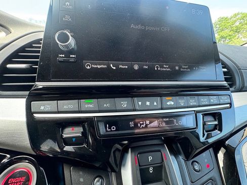 New 2026 Honda Odyssey Touring image 15