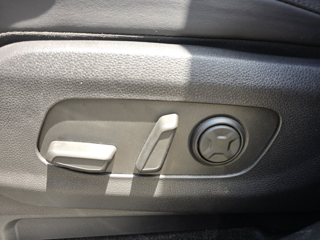 Certified 2024 Kia Carnival SX FWD image 26