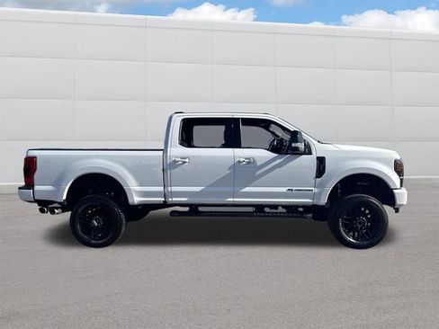 Used 2022 Ford F350 Lariat w/ Black Appearance Package image 7