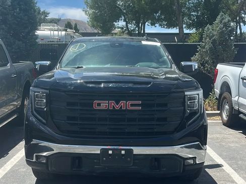 Used 2023 GMC Sierra 1500 SLT w/ SLT Premium Package AWD/4WD image 1