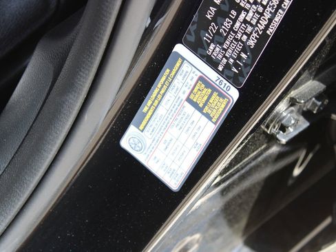 Used 2023 Kia Forte LXS image 27