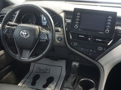 Certified 2022 Toyota Camry SE w/ Convenience Package FWD image 28