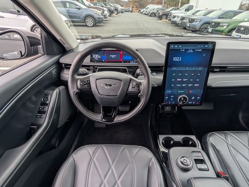 Certified 2024 Ford Mustang Mach-E Select w/ Comfort Package Lite image 17