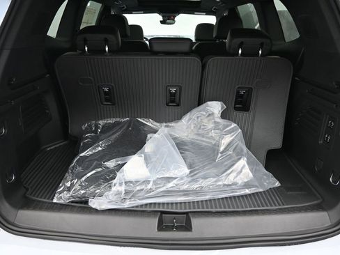 New 2026 Buick Enclave Avenir w/ Super Cruise Package image 13