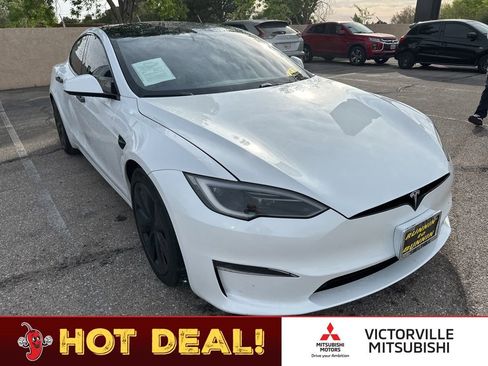 Used 2023 Tesla Model S image 1