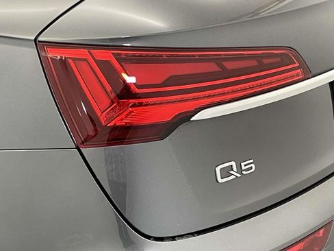 Used 2023 Audi Q5 2.0T Premium w/ Convenience Package image 16