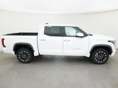 New 2026 Toyota Tundra Limited AWD/4WD image 10