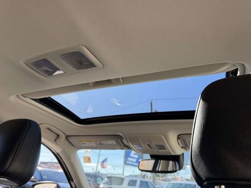 Used 2022 MAZDA CX-5 AWD 2.5 S w/ Premium Package image 16