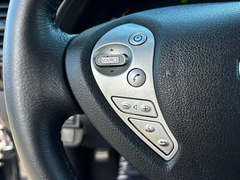 Used 2013 Nissan Leaf SV w/ LED & Quick Charge Pkg FWD image 20