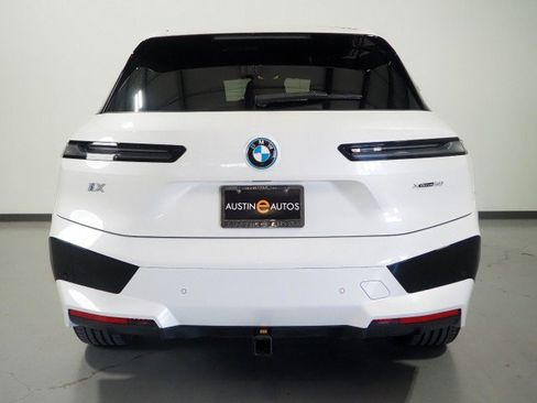 Used 2024 BMW iX xDrive50 w/ Premium Package AWD/4WD image 70