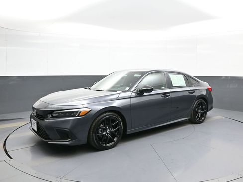 Used 2024 Honda Civic Sport image 10