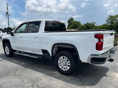 Used 2023 Chevrolet Silverado 2500 LT AWD/4WD image 9