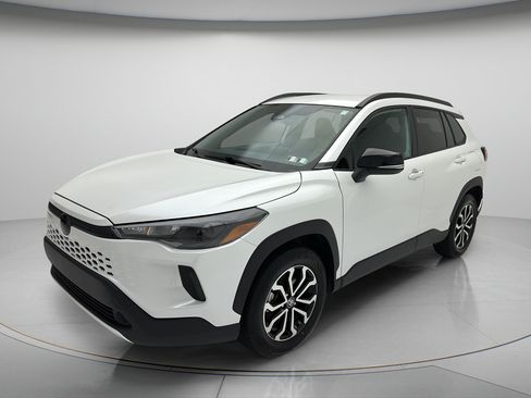 Used 2026 Toyota Corolla Cross AWD Hybrid image 3