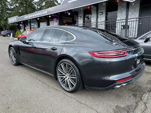 Used 2019 Porsche Panamera 4S image 3