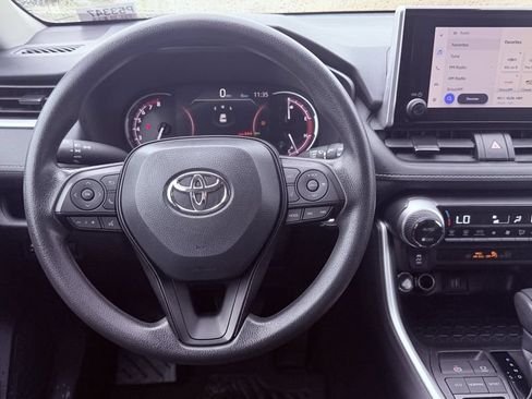 Used 2025 Toyota RAV4 XLE FWD image 14