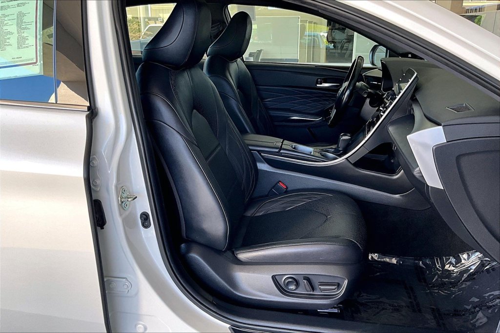 Used 2021 Toyota Avalon Limited w/ Advanced Safety Package FWD image 29