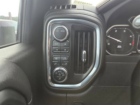 Used 2023 GMC Sierra 3500 Denali image 19