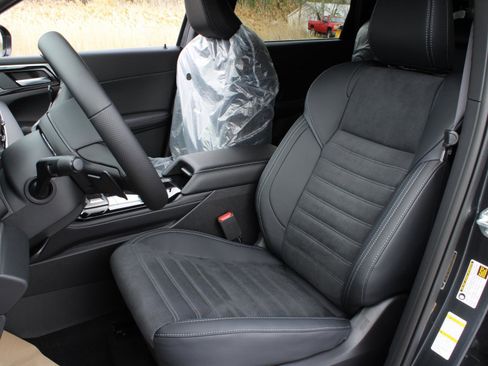 New 2026 Mitsubishi Outlander LE AWD/4WD image 15