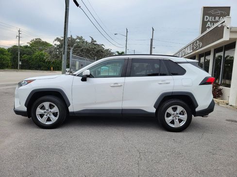 Used 2021 Toyota RAV4 XLE image 8