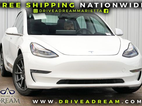 Used 2020 Tesla Model 3 Standard Range Plus image 2